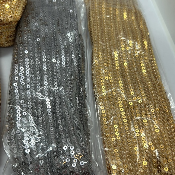 New 5 pieces, HI-party Scarf’s Gold, Silver,Red
2.5 inch.Wide X 51 inch. Long - Picture 7 of 8